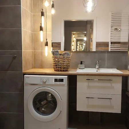 Apartment Metro Targowek Mieszkaniowy - Amsterdam